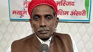 مسجد کے لئے زمین اصل ایودھیا میں دی جانی چاہیے: اقبال انصاری