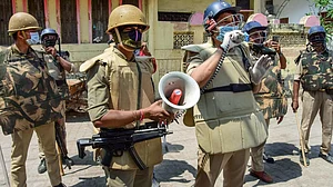 لاک ڈاؤن کی خلاف ورزی کرنے والوں کو 14 دن کے لئے ’آئسولیشن‘ میں بھیجنے کا حکم