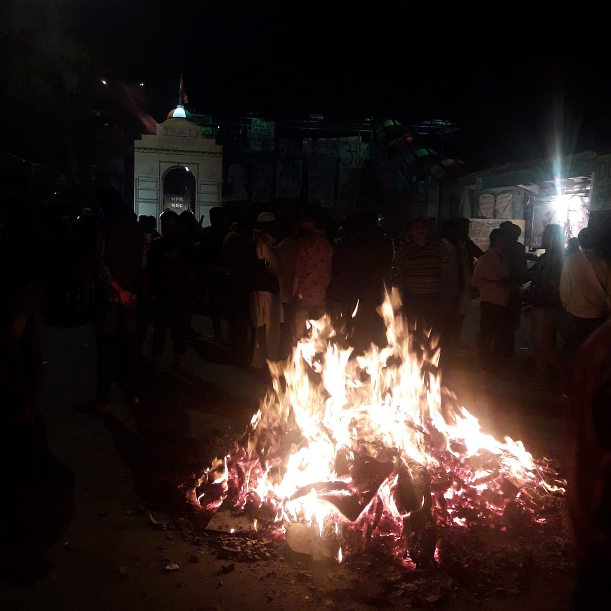 تصویر قومی آواز