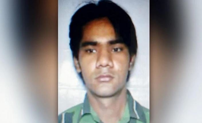 طاہر حسین کے بعد ان کے بھائی شاہ عالم بھی پولس حراست میں