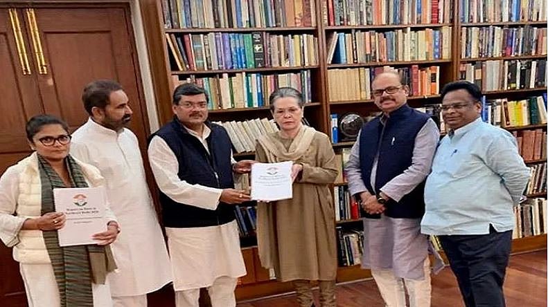 دہلی کے فسادات کی آزادانہ عدالتی جانچ ہو ، ریٹائرڈ جج کرے جانچ : کانگریس