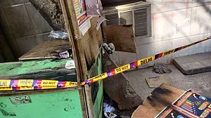 جامعہ فائرنگ اور شاہین باغ میں پٹرول بم پھینکے کی واردات، دہلی پولیس تحقیقات میں مصروف