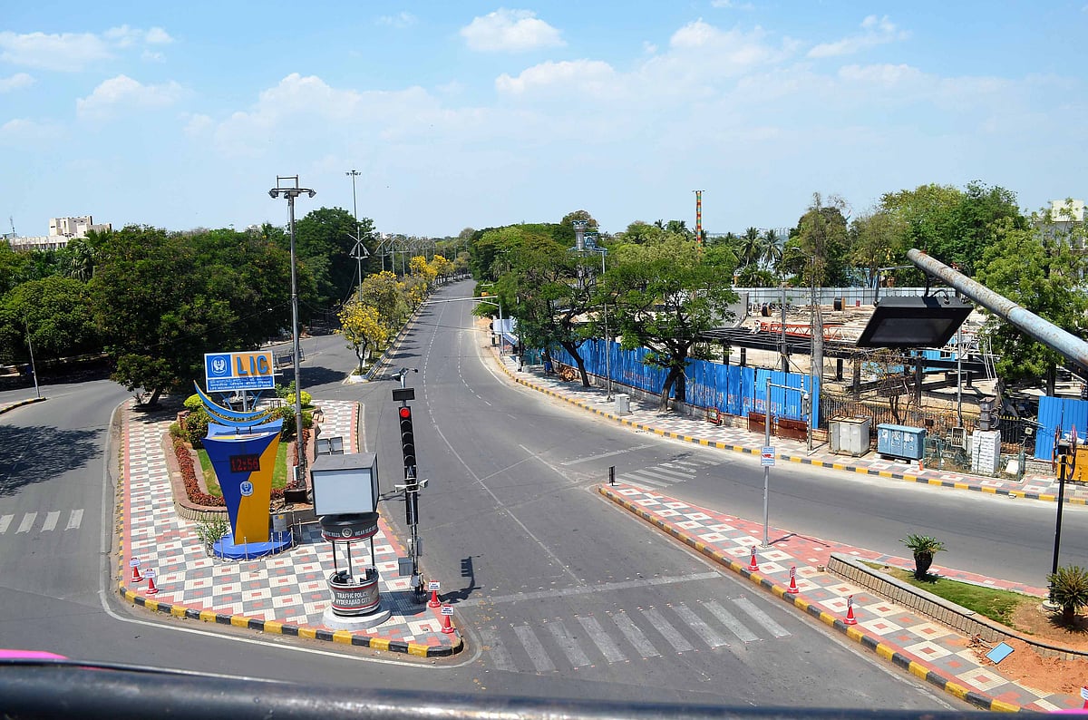 ’جنتا کرفیو‘ کا متعدد شہروں میں وسیع پیمانے پر اثر، تصویری جھلکیاں