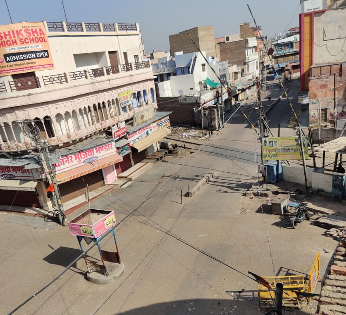 ’جنتا کرفیو‘ کا متعدد شہروں میں وسیع پیمانے پر اثر، تصویری جھلکیاں