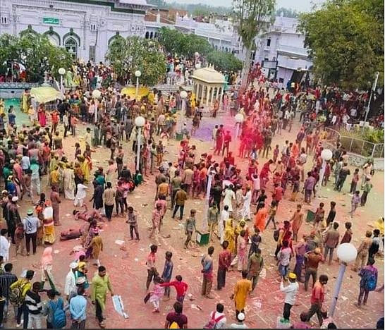 ’دیوا شریف‘ کی درگاہ، جہاں ہر مذہب کے لوگوں نے مل کر منائی ہولی