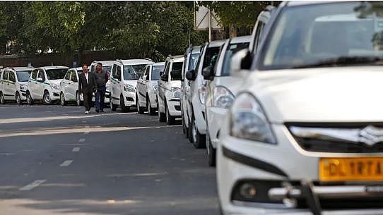 اولا-اوبر پر بھی کورونا کا پڑا اثر، ہندوستان میں ’شیئرنگ‘ سہولت بند