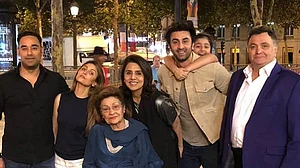 رشی کپور کے انتقال کے بعد اہل خانہ کا بیان آیا سامنے