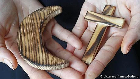 تبصرہ: کورونا وائرس میں مذاہب جیسے خاموش