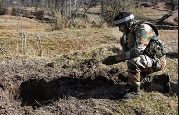 ہندوستان اور پاکستان سرحد پر غصہ اپنا نکال رہے ہیں، تباہ ہم ہو رہے ہیں: سرحدی مکین