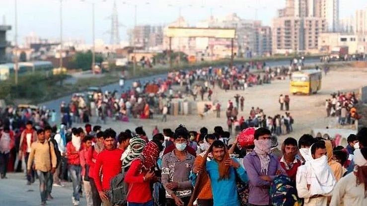 لاک ڈاؤن: سرکاری نظام پر بھروسہ کر دہلی میں رکنے والے مزدور بےحال