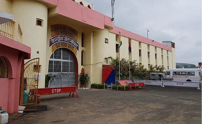 بھوپال سنٹرل جیل میں ہندو-مسلم اتحاد کا مظاہرہ، 500 مسلم قیدیوں کے لیے 150 ہندو قیدی بناتے ہیں سحر و افطار