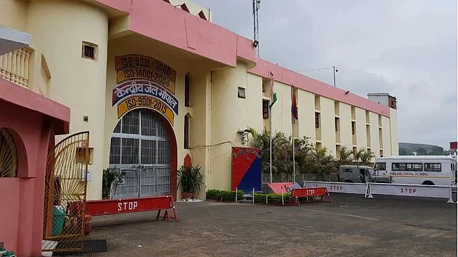 تصویر سوشل میڈیا