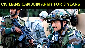 وطن سے محبت ہے تو فوجی وردی پہنو