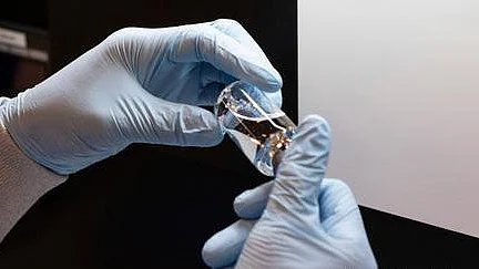 کورونا ویکسین