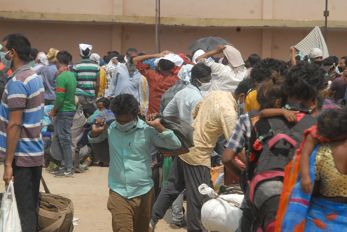 بھکمری اور کورونا کی آزمائش کے درمیان بےیار و مددگار مہاجر مزدور