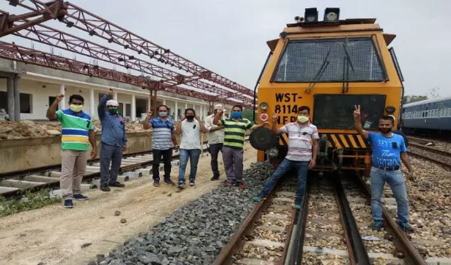 مودی حکومت کے ملازم مخالف رویے سے پریشان ریل ملازمین نے منایا ’یوم سیاہ‘