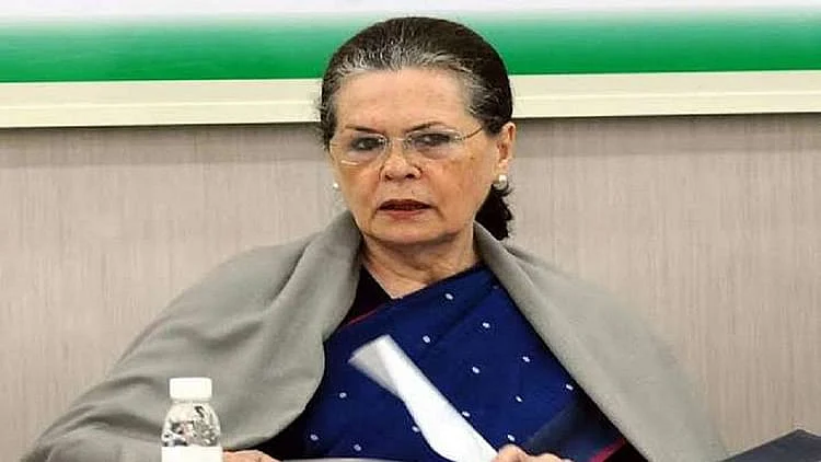 سونیا گاندھی نے دکھایا کہ پارلیمانی جمہوریت میں ایک سیاسی جماعت کیا حاصل کر سکتی ہے... پی چدمبرم کا مضمون