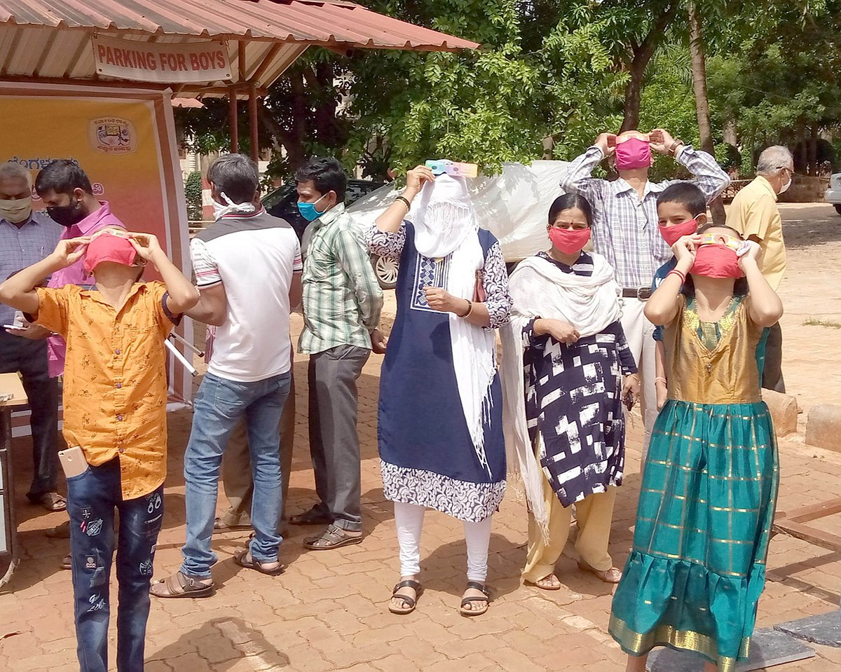 ہندستان سمیت دنیا کے کئی ممالک میں نظر آنے والا سورج گرہن ختم