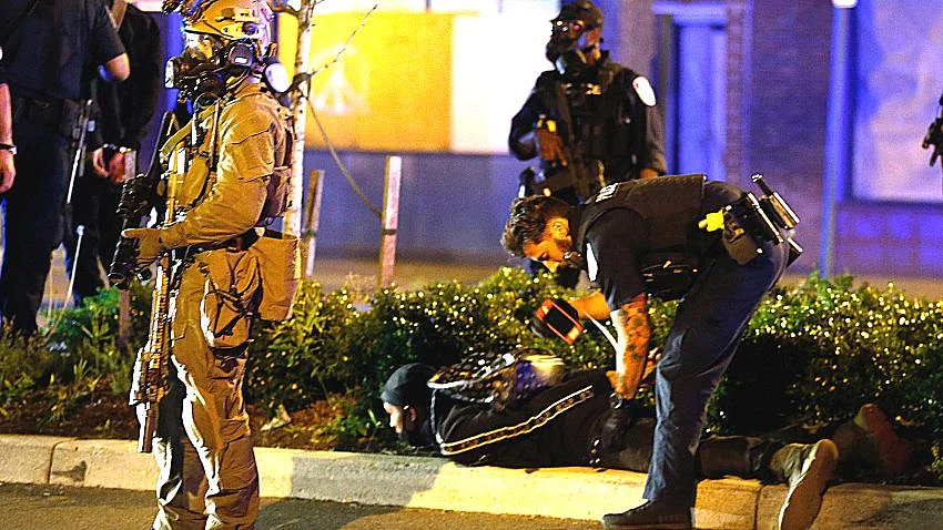 تصویر سوشل میڈیا