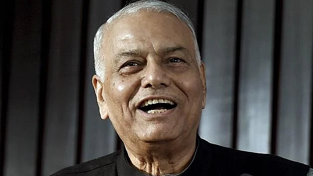 یشونت سنہا، تصویر سوشل میڈیا