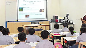 علامتی تصویر سوشل میڈیا بشکریہ قیرس