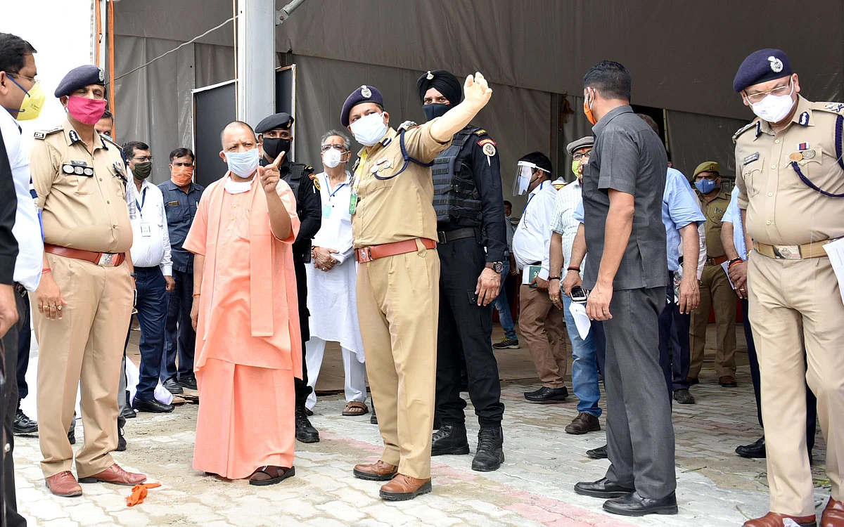 یوگی کو ریاست میں کورونا سے زیادہ پی ایم مودی کے ایودھیا دورہ کی فکر، تیاریوں کا جائزہ لیا