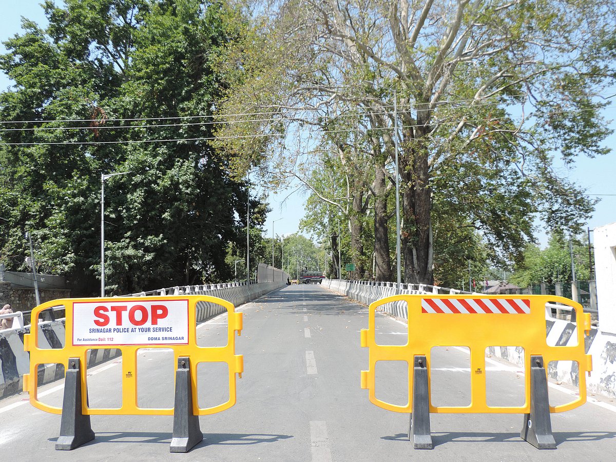 کشمیر میں سخت سیکورٹی بندوبست کے درمیان یوم آزادی تقاریب منعقد