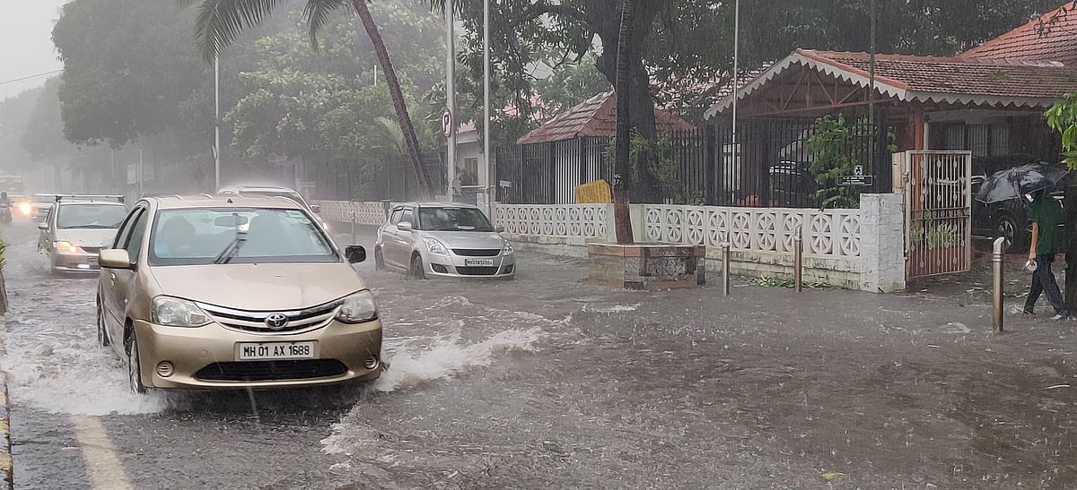 ممبئی: طوفانی بارش سے ’نصف صدی‘ کا ریکارڈ ٹوٹ گیا!
