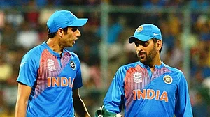 دھونی ہندوستان کے لئے اپنا آخری میچ کھیل چکے: نہرا