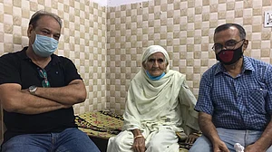 ویڈیو: 'ٹائم میگزین' میں نام آنے کے باوجود آخر کیوں غمزدہ ہیں 'شاہین باغ کی دادی'؟