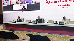 قطر میں افغان حکومت اور طالبان کے مابین تاریخی مذاکرات شروع، خونریزی کا دور ختم ہونے کی امید
