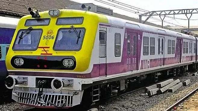 ممبئی لوکل ٹرین، فائل فوٹو