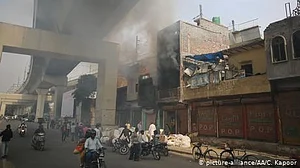 دہلی فسادات: ہلاک شدہ نابالغوں کے اہل خانہ کو معاوضہ دینے میں تعصب نہ کریں، برندا کرات کا کیجریوال سے مطالبہ