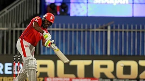 آئی پی ایل میچ نمبر 31: گیل کے طوفان میں اڑ گیا بنگلور، پنجاب کی 8 وکٹ سے فتح