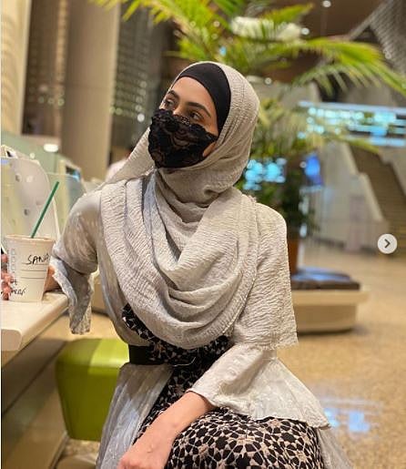 اداکارہ ثنا خان نے 'موت کے بعد والی زندگی' سنوارنے کے لیے بالی ووڈ کو کہا الوداع!