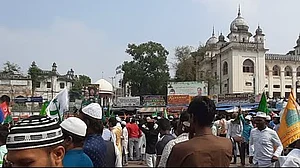 حیدرآباد: جشن میلاد النبیؐ نہایت ہی جوش و خروش اور مذہبی جذبہ کے ساتھ منایا گیا
