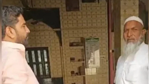 منوپال بنسل کے ساتھ باغپت مسجد کے امام