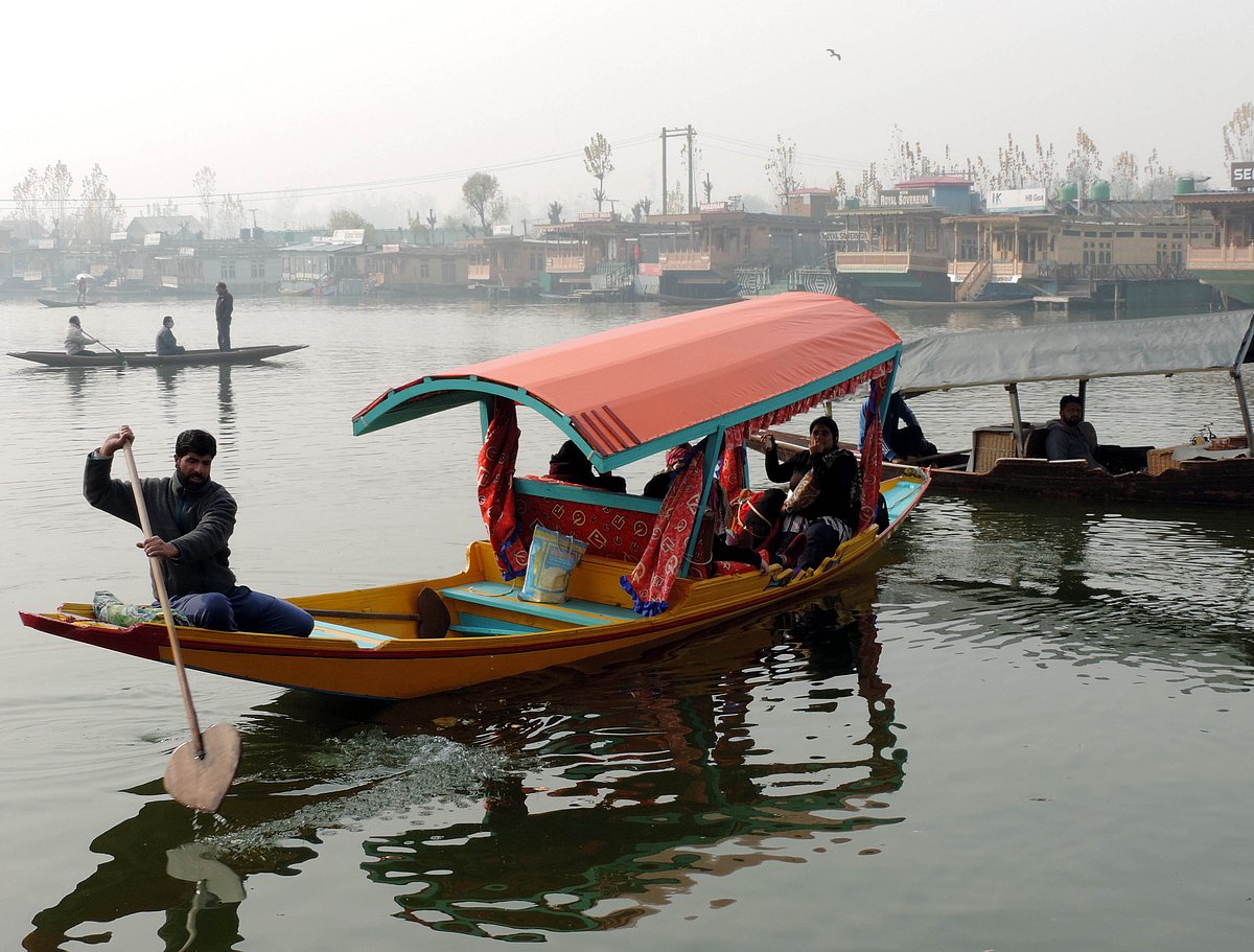 جموں و کشمیر: لاک ڈاؤن میں نرمی کے ساتھ ہی سیاحتی سرگرمیاں شروع