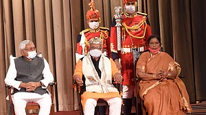 نتیش کمار نے کی کابینہ ساتھیوں کے مابین محکموں کی تقسیم