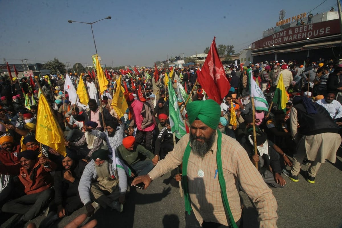 اسٹیڈیوں میں عارضی جیل قائم کرنے کی اجازت مانگنے پر کانگریس نے کہا، ’بی جے پی جنرل ڈائر بن چکی ہے‘