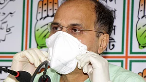 ’سرمائی اجلاس فوری طلب کیا جائے، کسانوں کا مسئلہ انتہائی اہم‘ اوم برلا کے نام ادھیر رنجن کا خط