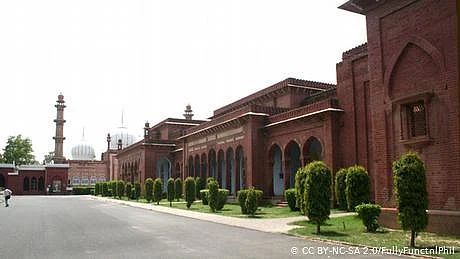 بھارت کے تين مسلم تعليمی ادارے، دنيا بھر ميں اپنی مثال آپ