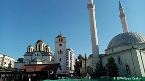 مسلمانوں کا عیسائی خاتون کےساتھ عمل، سربیا اور کوسووو کے مابين مذہبی ہم آہنگی کی مثال