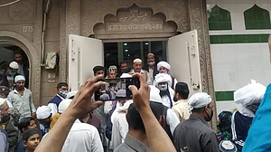 دہلی فساد میں تباہ ’عزیزیہ مسجد‘ دوبارہ ہوئی آباد، بھجن پورہ کے مسلمانوں میں خوشی