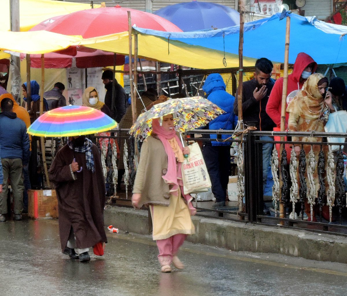 دہلی میں 3 کشمیریوں کی گرفتاری پران کے لواحقین کا صدائے احتجاج