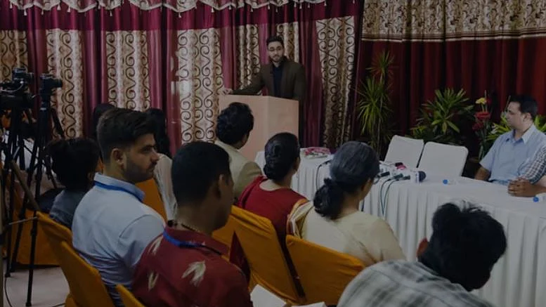 تصویر ویڈیو گریب، فلم ’آپ مر نہیں سکتے‘ 