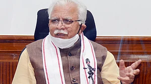 کسان تحریک اور کورونا کے بڑھتے معاملوں سے پریشان وزیر اعلیٰ کھٹر نے کی نڈّا سے ملاقات