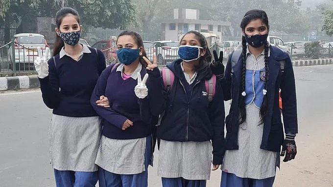 اسکولی طلبا