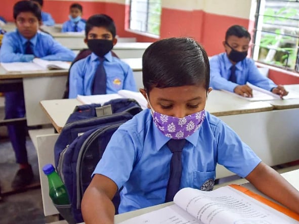 نئے سال میں کھل گئے کئی ریاستوں کے اسکول، جانیے تفصیل