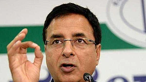 ٹریکٹر پریڈ: تشدد کے بعد کانگریس نے مودی حکومت سے پوچھے 4 سوال